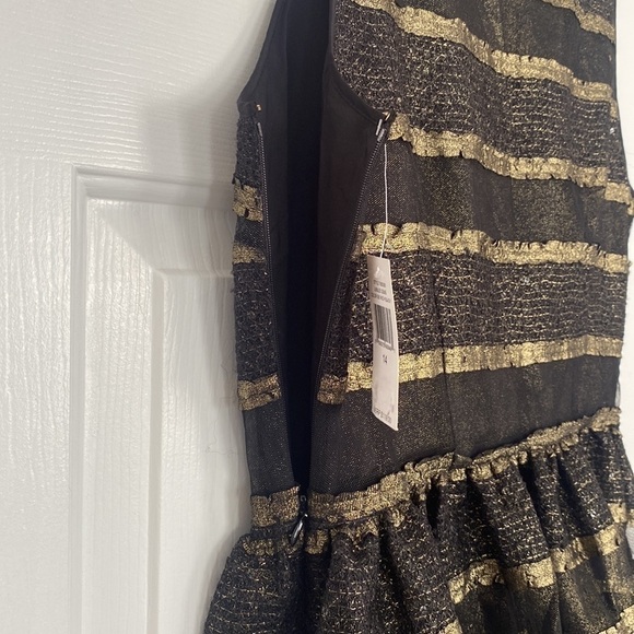 CeCe NWT Peplum Jubilee Gem blouse. - Picture 13 of 14